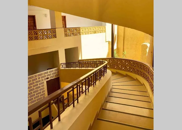 Guayero, Bel A 50m De La *